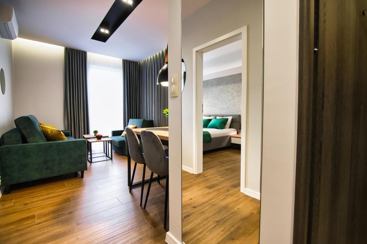 Capital Apartment *